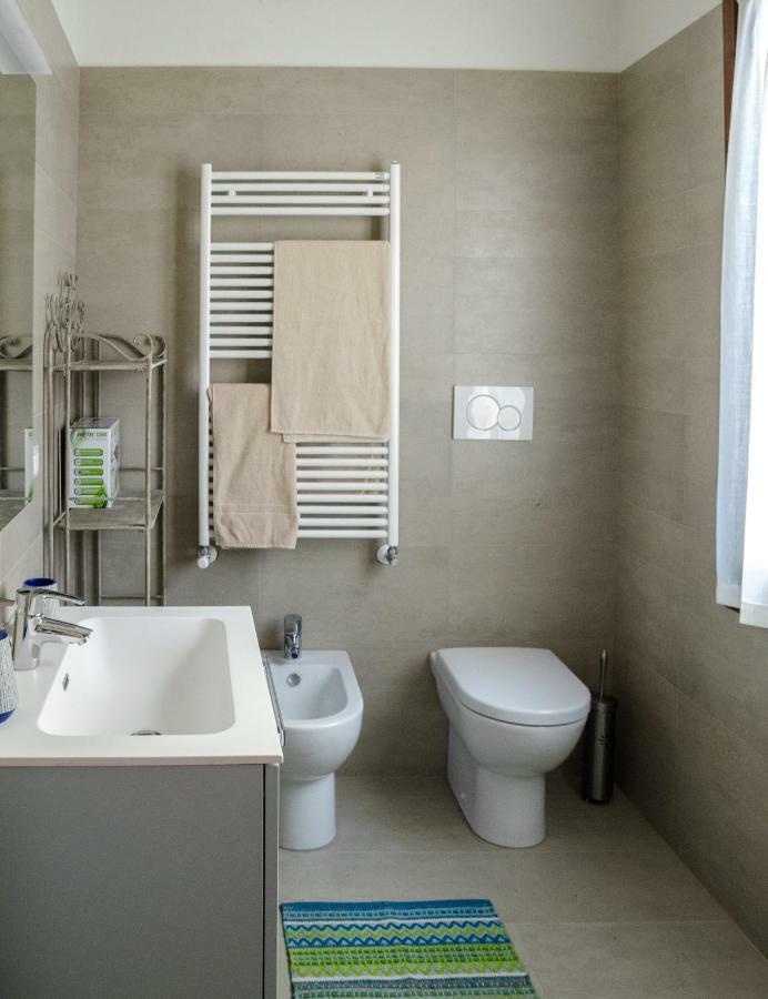 Appartamento Azzurro Two Bathrooms Венеція Екстер'єр фото